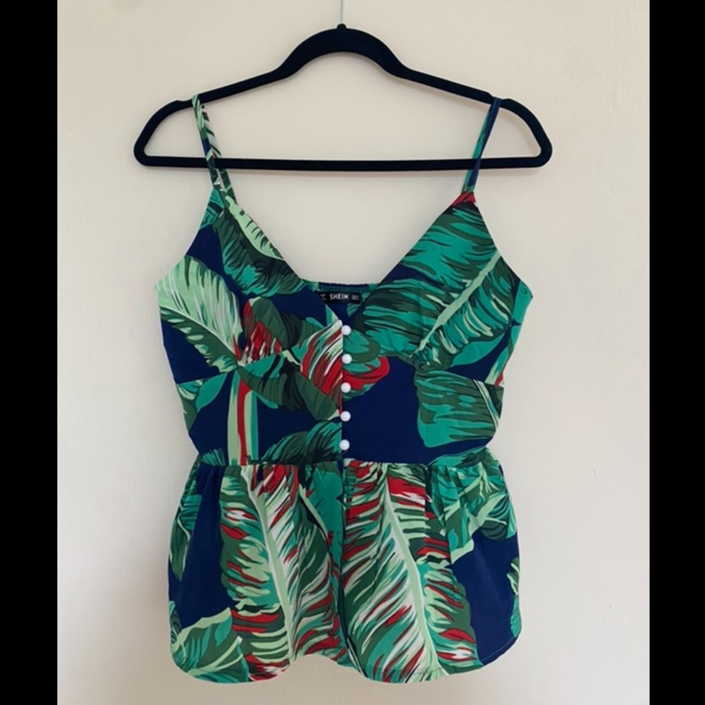 SHEIN flower top